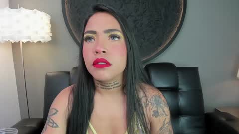 Vaiolette online show from 12-18-24, 11:02