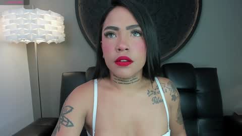 Vaiolette online show from 12-19-24, 11:07