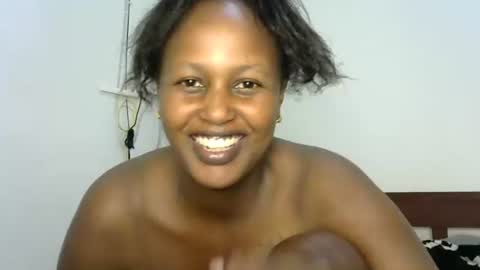 miss_vall online show from 12-10-24, 01:44