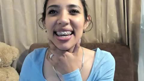 Miss Veronica online show from 03-24-26, 12:48