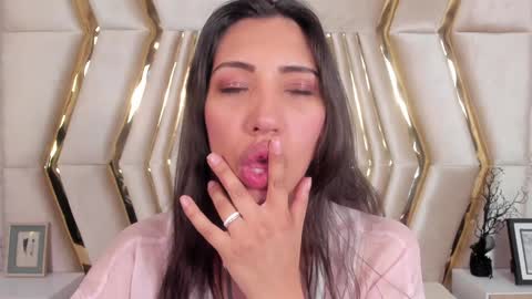 Veronica summer  7AM to 1500 PM hour GMT-5 online show from 12-12-24, 05:59