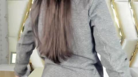 Veronica summer  7AM to 1500 PM hour GMT-5 online show from 01-02-25, 11:41