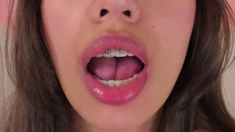 Veronica summer  7AM to 1500 PM hour GMT-5 online show from 01-14-25, 05:34