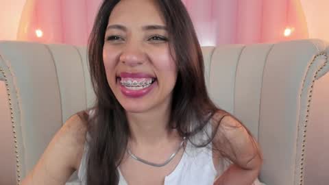 Veronica summer  7AM to 1500 PM hour GMT-5 online show from 01-21-25, 08:32