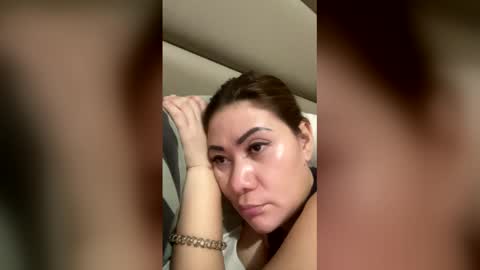 Snapshot of miss_zephyr chatting on 02-06-26, 11:35 HOT MOMMY ZEPHYR online show from 02-06-26, 11:35