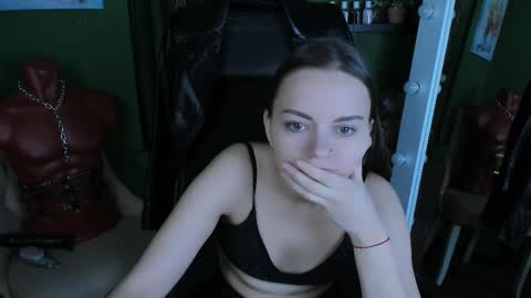 Eva online show from 11-14-25, 10:25