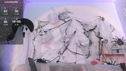 Aisha    birtthday show 15 noviembre online show from 10-22-25, 04:51