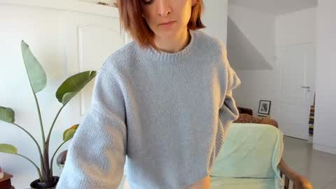 Snapshot of missalexthorn chatting on 12-04-25, 01:20 Alexandra Thorn online show from 12-04-25, 01:20