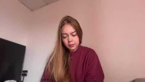 Ameliahs online show from 10-18-25, 03:02