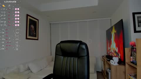 Snapshot of missamerica2 chatting on 02-01-25, 02:05 Martina Rivera online show from 02-01-25, 02:05