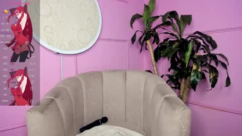 Snapshot of missangeldust chatting on 01-10-25, 12:27 missangeldust online show from 01-10-25, 12:27