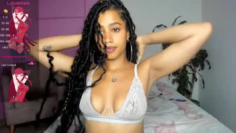 Snapshot of missangeldust chatting on 01-17-25, 11:51 missangeldust online show from 01-17-25, 11:51