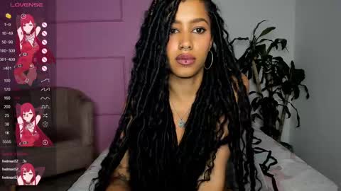 Snapshot of missangeldust chatting on 01-24-25, 11:34 missangeldust online show from 01-24-25, 11:34