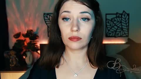 The divine Beverly online show from 01-25-25, 06:46