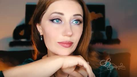 The divine Beverly online show from 09-24-25, 07:39