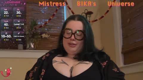 Miss Bika online show from 03-05-25, 01:42