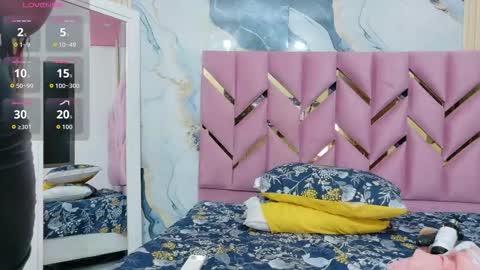 Miss Evelyn  online show from 03-08-26, 12:20