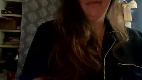 Karlie online show from 11-05-25, 06:08