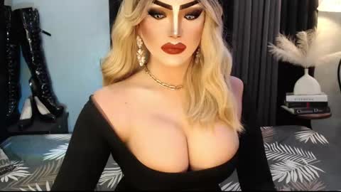 PRIESTESS CHANNEL online show from 11-14-25, 04:49