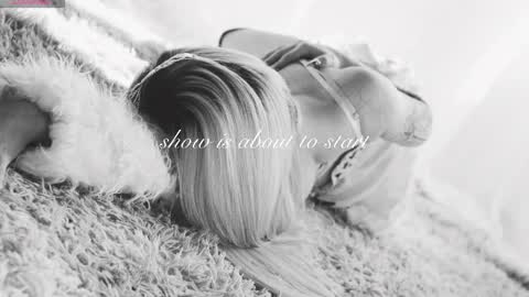 Chloe freelance model Please your thumbs up are important  online show from 12-23-25, 01:47