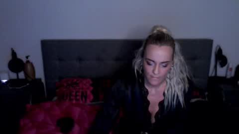 Miss conly online show from 01-11-26, 02:55