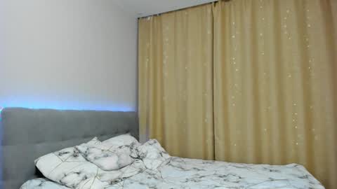 Snapshot of misseliss chatting on 12-12-24, 03:21 Hello dear my name Elisa online show from 12-12-24, 03:21