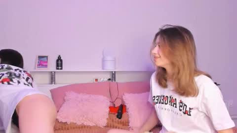 Snapshot of misseliss chatting on 02-19-26, 08:38 Hello dear my name Elisa online show from 02-19-26, 08:38