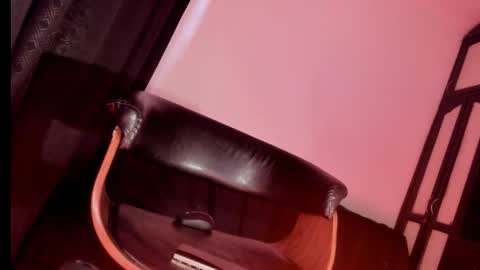 Snapshot of misselissehillx chatting on 09-24-25, 11:46 Miss Elisse H. online show from 09-24-25, 11:46