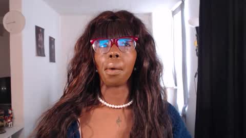 Emilie Diaz online show from 02-15-26, 08:16