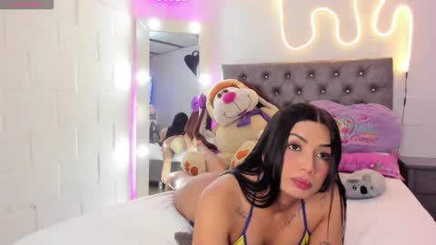Gisell   Gigi online show from 12-17-24, 03:17