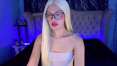 Snapshot of missionary_addiction_cumshot chatting on 03-02-26, 04:58 im your queen steffie online show from 03-02-26, 04:58