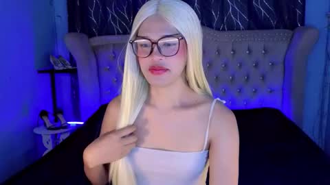 Snapshot of missionary_addiction_cumshot chatting on 03-02-26, 05:08 im your queen steffie online show from 03-02-26, 05:08