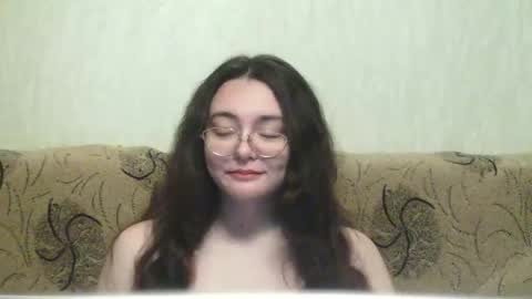 Snapshot of missis_mona chatting on 01-17-25, 12:42 missis mona online show from 01-17-25, 12:42