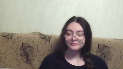 Snapshot of missis_mona chatting on 10-13-25, 08:42 missis mona online show from 10-13-25, 08:42
