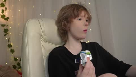 Snapshot of misska__ chatting on 10-14-25, 08:15 BONYA online show from 10-14-25, 08:15