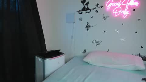 MissKarinaHilton online show from 09-13-25, 06:29