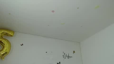 misskarol18 online show from 09-23-25, 03:37