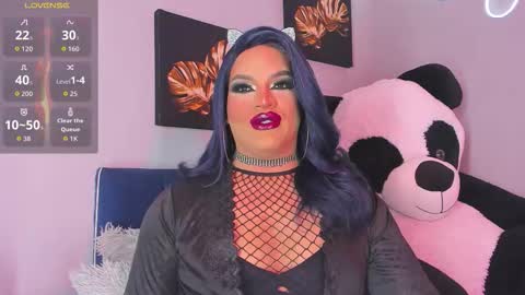 Snapshot of misskassandraa_ chatting on 10-11-25, 01:16 kassandra lazcano online show from 10-11-25, 01:16