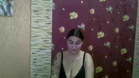 Lisa online show from 12-22-24, 05:32