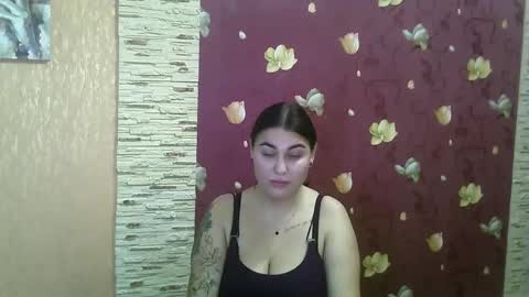 Lisa online show from 12-28-24, 12:57