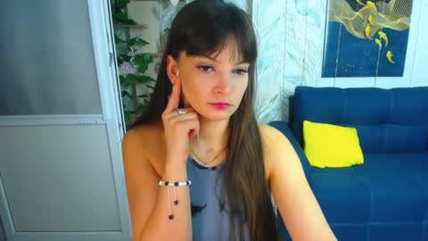 MissLaura online show from 11-09-25, 05:50