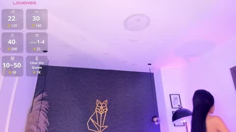 Snapshot of misslinda_ chatting on 03-05-25, 10:55 Linda  online show from 03-05-25, 10:55