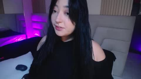 Miss Loise online show from 10-20-25, 03:51