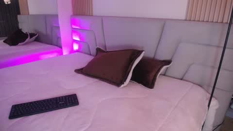 Miss Loise online show from 01-12-26, 03:23