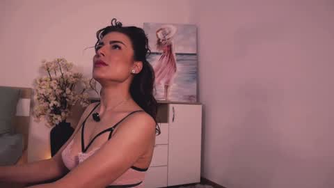 Lullu online show from 11-26-25, 02:18