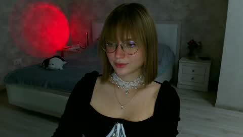 OneGoddess online show from 09-30-25, 08:03