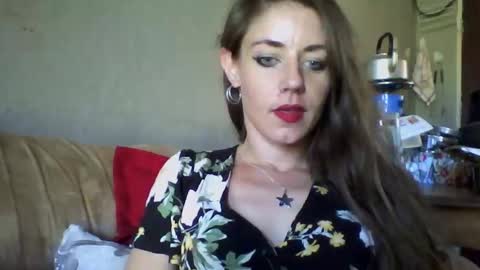 Snapshot of missmeandre chatting on 01-27-25, 11:11 4bdn couple online show from 01-27-25, 11:11