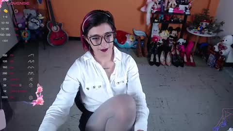 Miss Mia online show from 12-17-24, 12:54