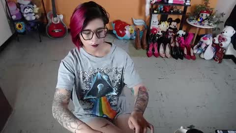 Miss Mia online show from 12-21-24, 12:49
