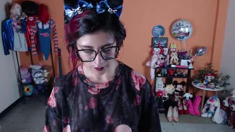 Miss Mia online show from 12-28-24, 11:05
